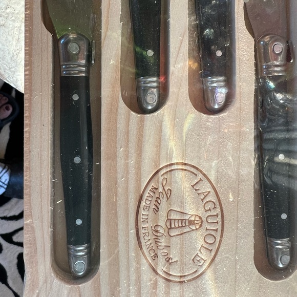 Laguiole Inox France Cheese/Butter Knives Set of 4 Black - Picture 4 of 6